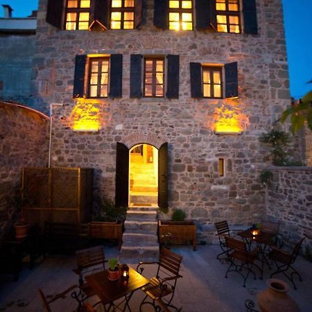 Aristonicus Boutique Hotel Бергама Экстерьер фото